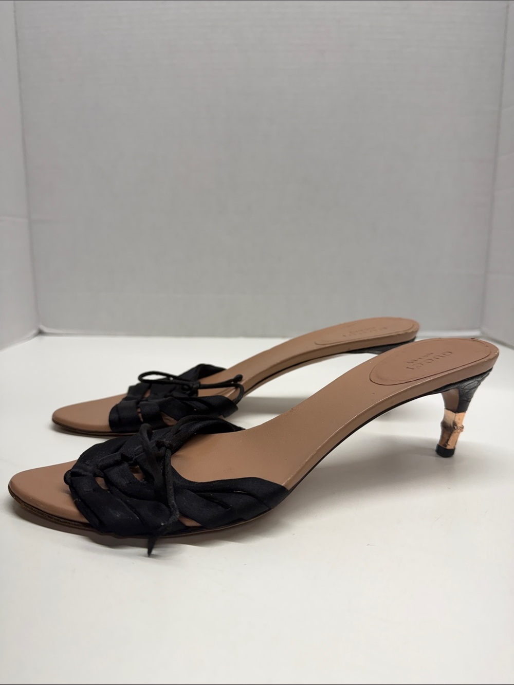 Gucci Kitten Heel Pumps Open Toe Satin Lace Bow High Heel Shoes Black Size 7.5 - Picture 3 of 12